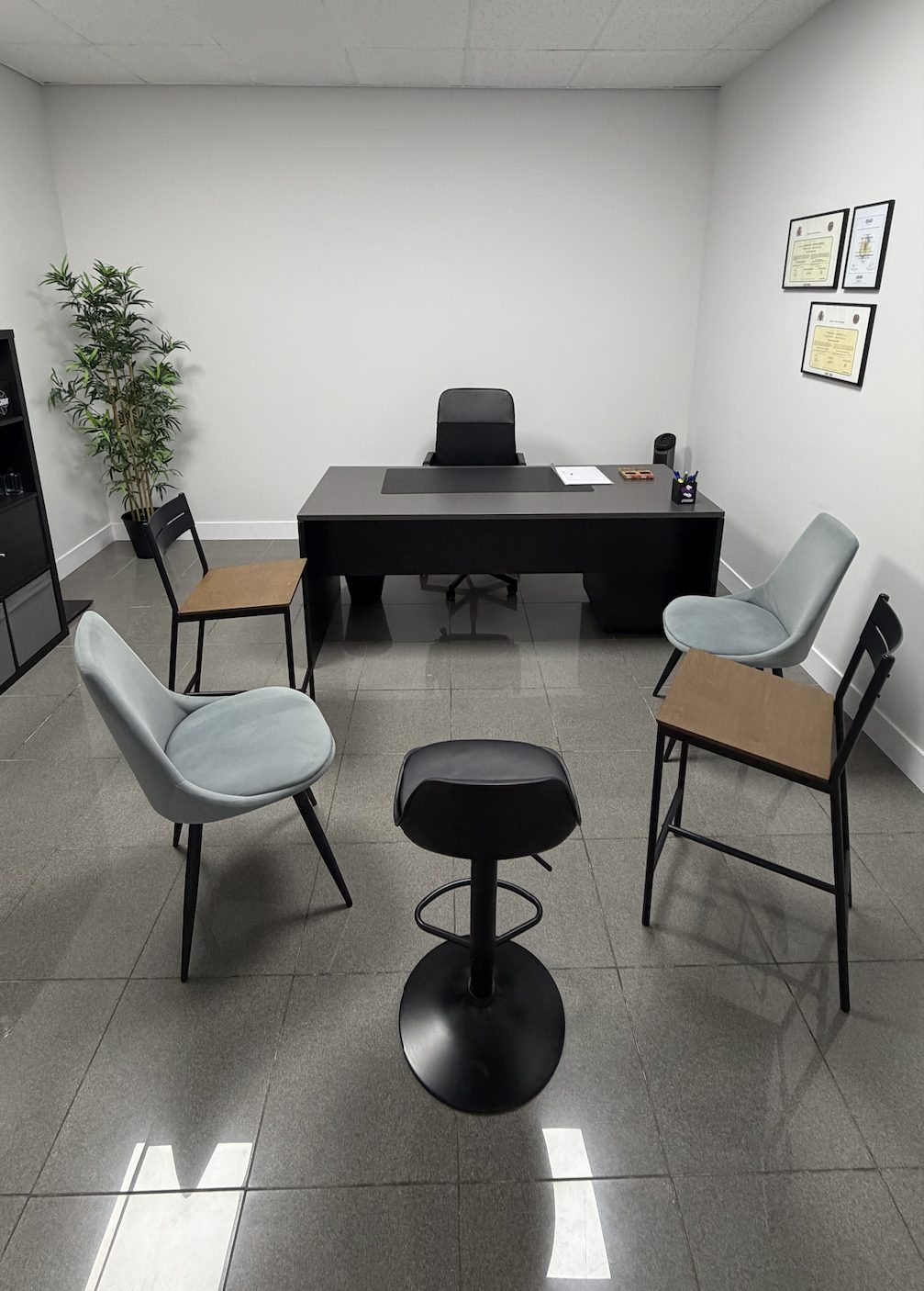 Sala donde se realiza la preparación de entrevista en Bilbao